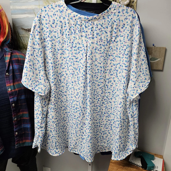 Pretty blouse flowy size 3x - Picture 4 of 4